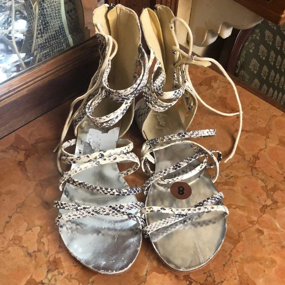 Free People Juliette snake gladiator sandals New 9 - Picture 4 of 11